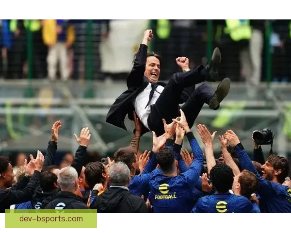 因扎吉欧冠决赛梅开二度完成复仇 带领球队夺回荣耀